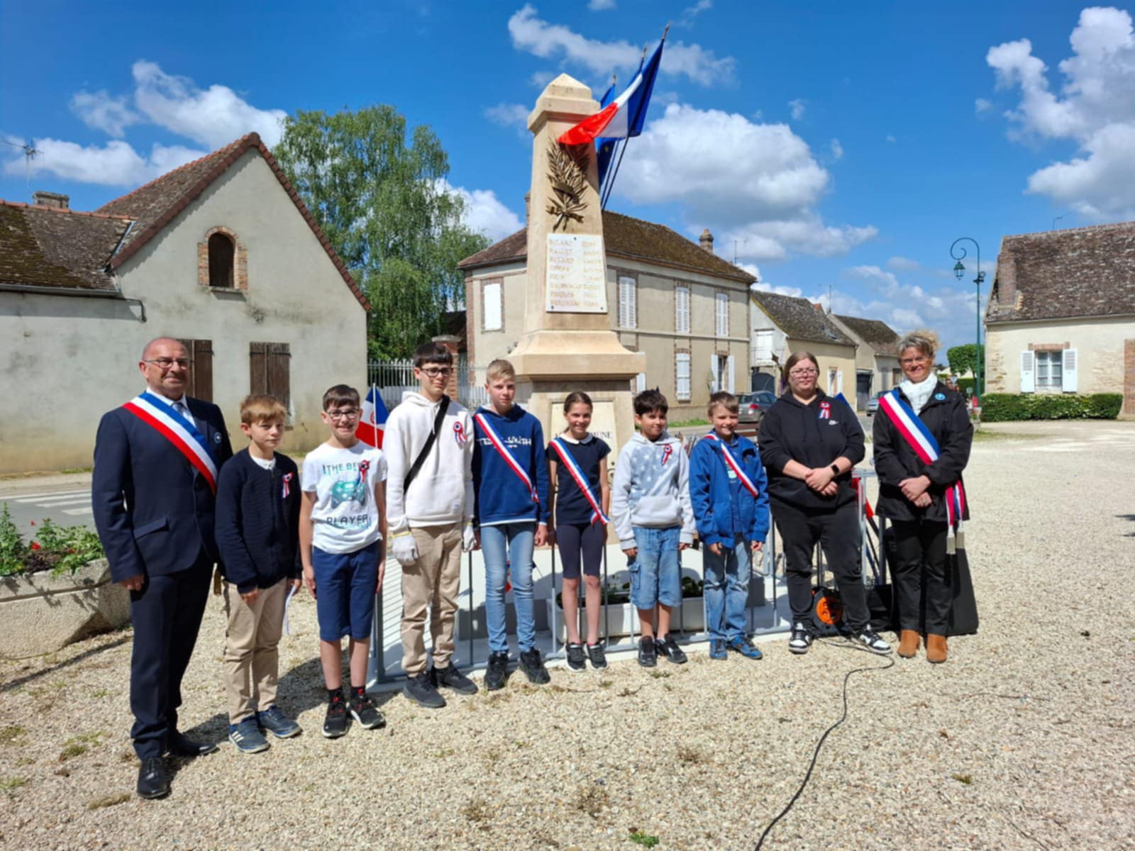 Photos du CM des jeunes de Gisy les Nobles